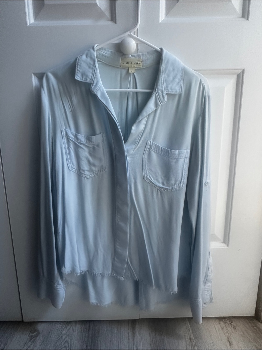 Cloth & Stone Light Blue button up blouse